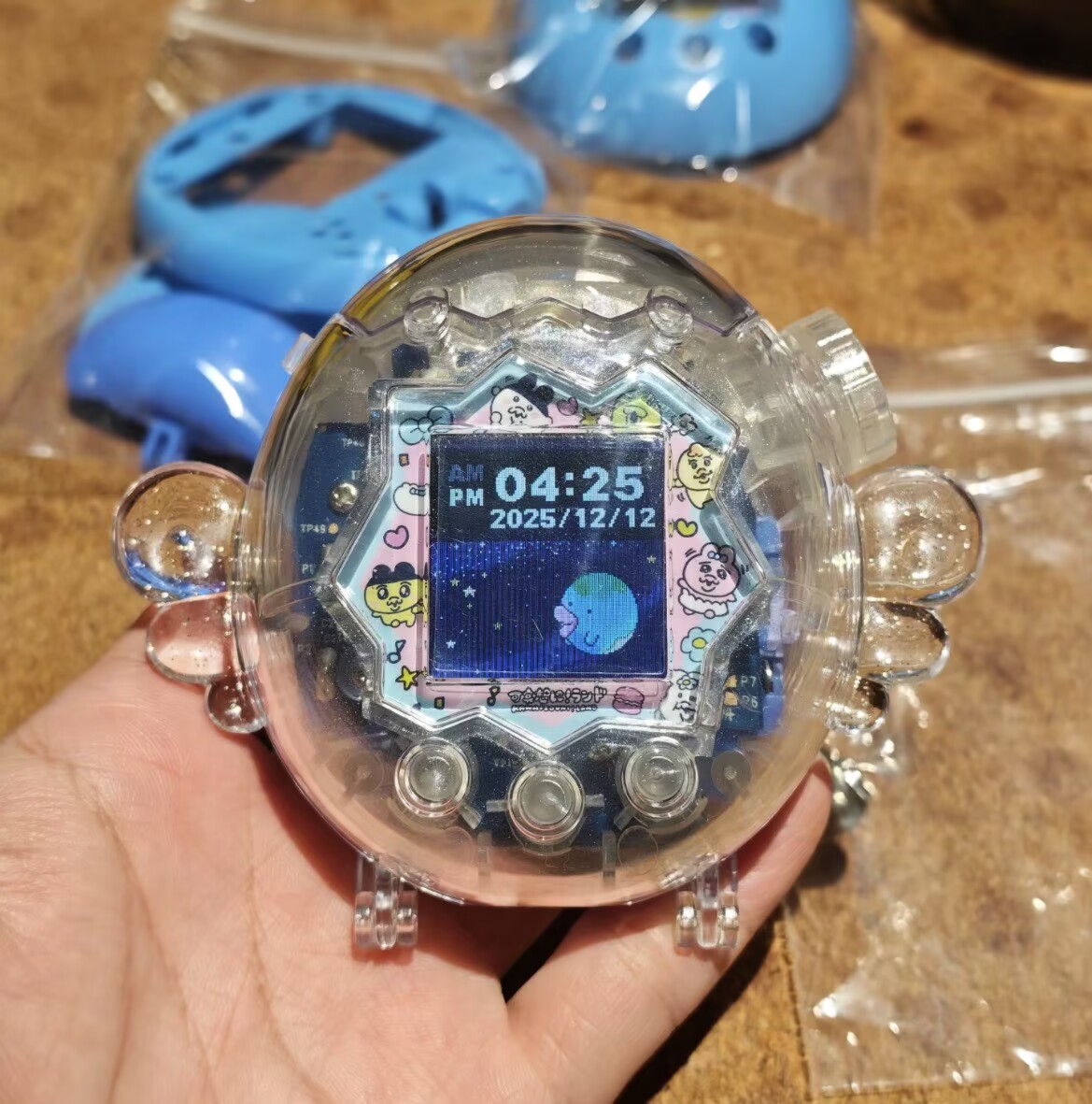 Estuche con diseño de Fantasy  - Bandai Model Tamagotchi reseña y precio